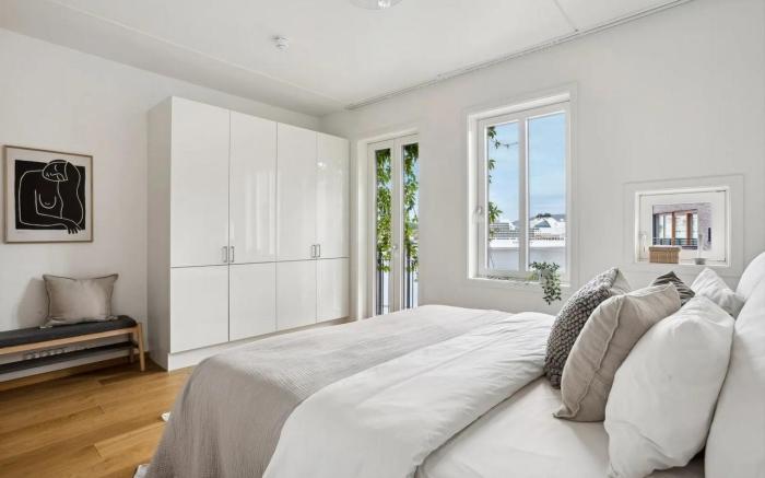 Elegant Oslo Apartment with Fjord Views