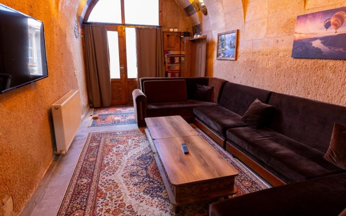 Ortahisar cave house