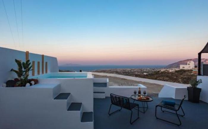 Lackos Luxury Suites