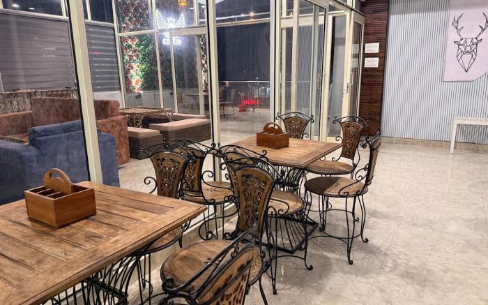 Drip Inn Loft Ganga | Scenic Ganga & River Café