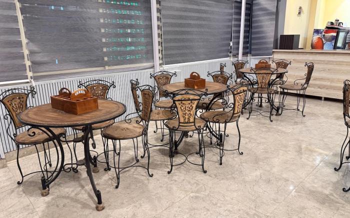 Drip Inn Loft Ganga | Scenic Ganga & River Café