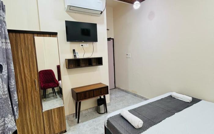 DIVYAM GRAND LUXURY GUEST HOUSE