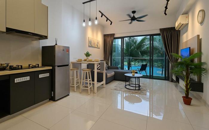 Danga Bay Relaxing Tropical Stay 2BR 4Pax Balcony