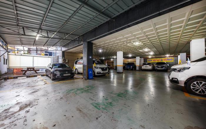 Jeonju Sinsigaji Hotel I