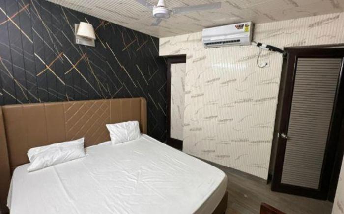 FabHotel Heritage Residency