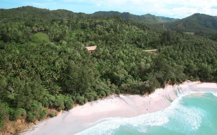 Luxurious and private holiday villa