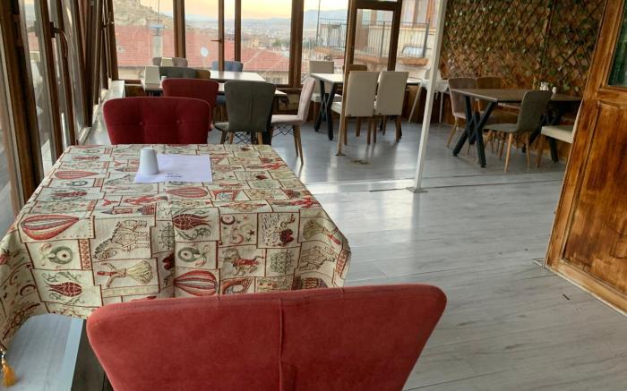 7 Oda Kapadokya Cave Otel