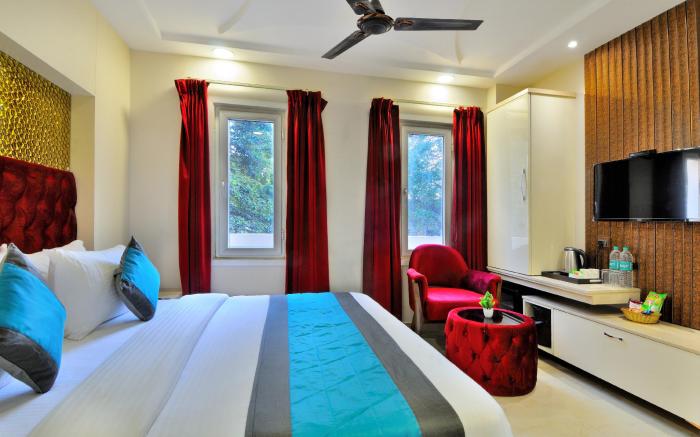 Hotel Delhi Fab Near Connaught Place 