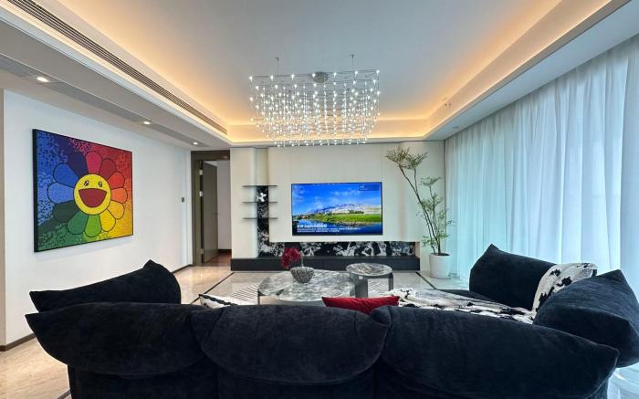 Riverside Grand Apartment - Spacious 5-Bedroom