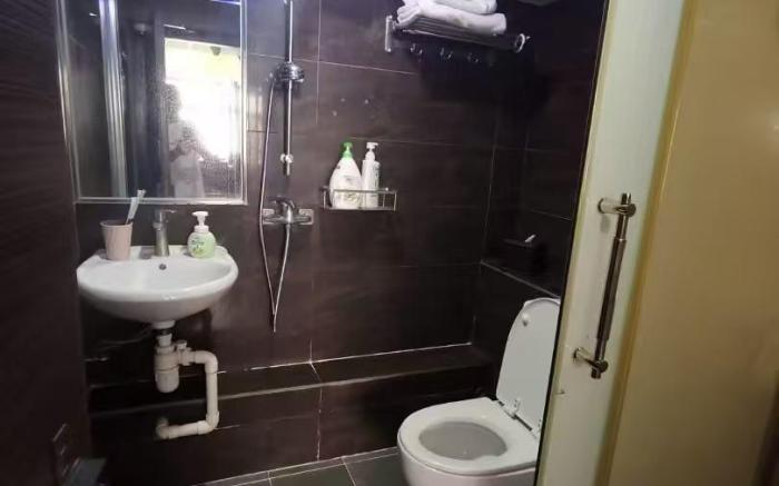 MTR尖沙咀1.5米宽大床（有窗） 机场巴士A21 维多利亚 海港城 星光大道 天星码头