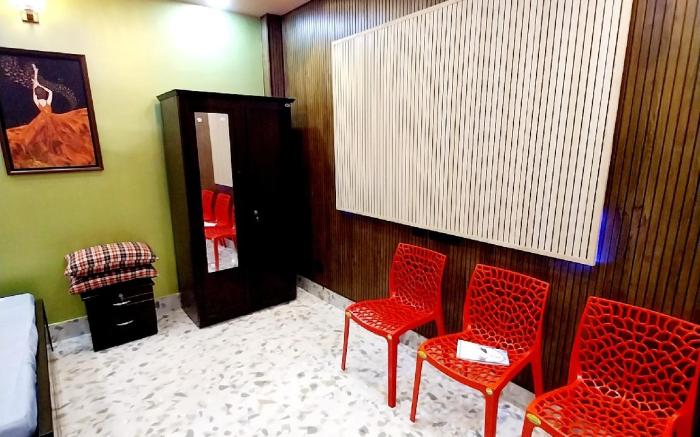 NEIL & NIAL Home Stay 