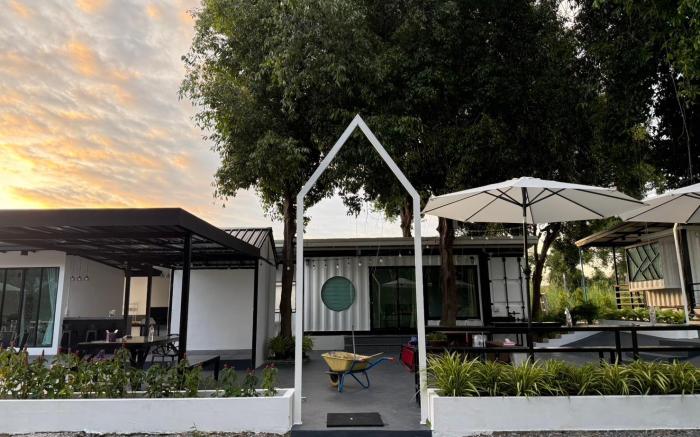 River Box PoolVilla & Camp กบินทร์บุรี ปราจีนบุรี