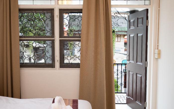 Bangkok Neighborhouse