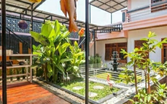 Puri Cikole Asri Guest House