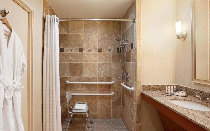 DoubleTree by Hilton Dallas Love Field