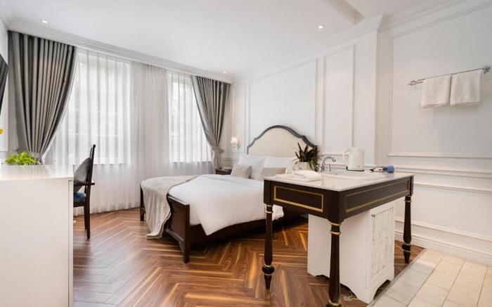 Golden Sun Hotel 8 - Phu My Hung