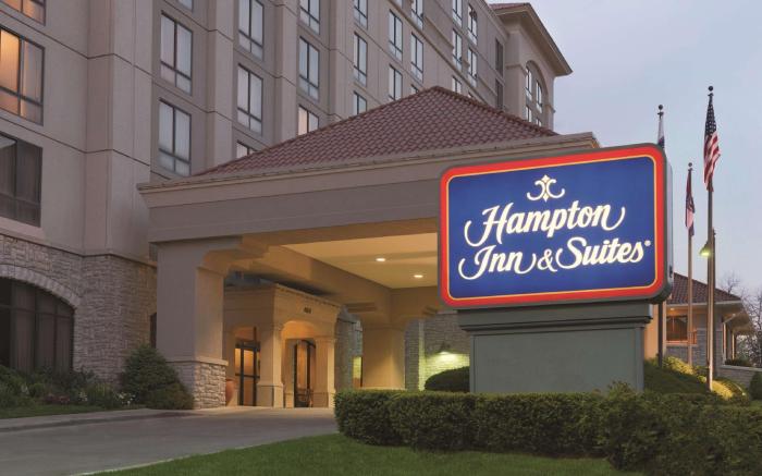 Hampton Inn And Suites Kansas City County Club Plaza