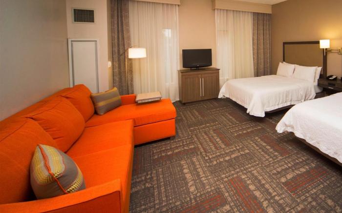 Hampton Inn and Suites Valdosta Conference Center