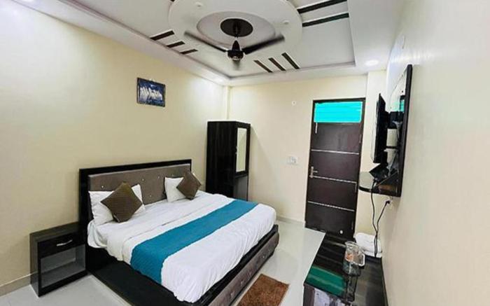 FabHotel The Taj Majestic