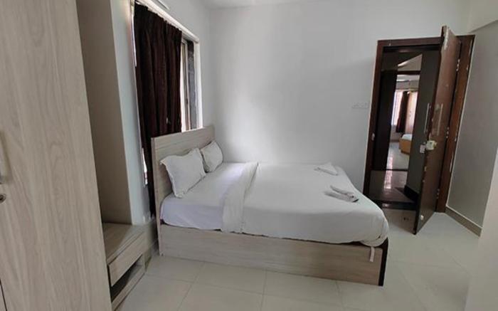 FabHotel Panchsheel Crown