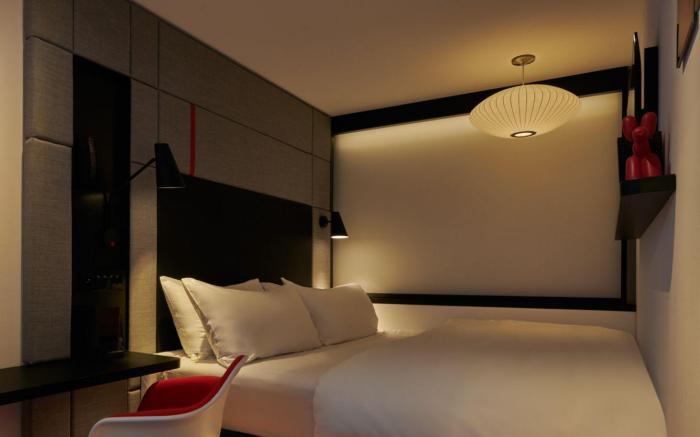 citizenM London Victoria Station