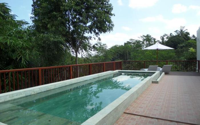 Senetan Villa and Spa Resort