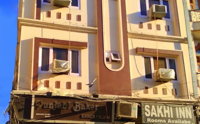 Hotel Sakhi Inn By Urban Galaxy Near Golden Temple