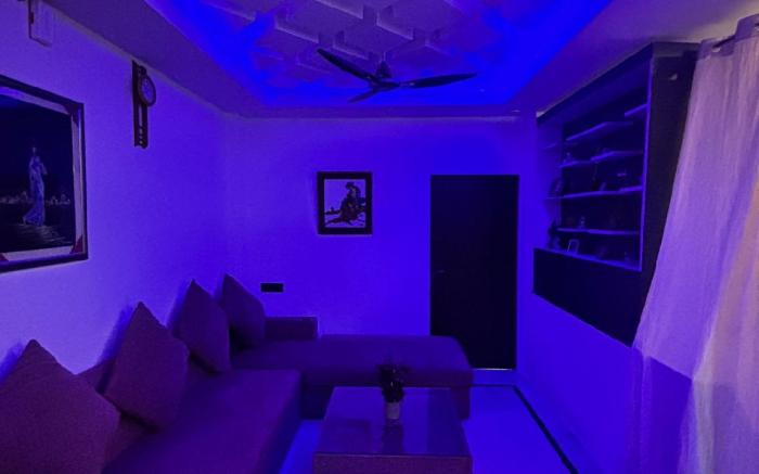 Vista Kove Flat - 212, Crown Mall