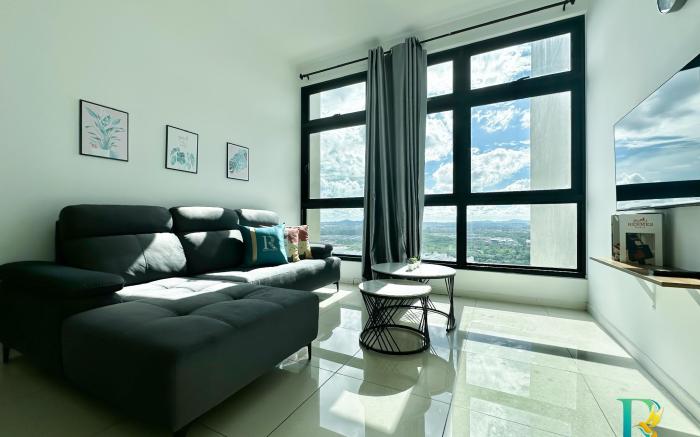 Paradigm Mall. Myles Suite @5Pax by RR JBcity