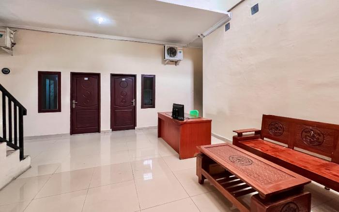 RedDoorz @ Golden Gateway Medan