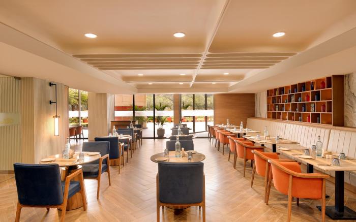 Lemon Tree Hotel, Mall of Dehradun