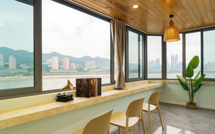65sqm· Facing Yangtze River·1.2km to Hongya Cave