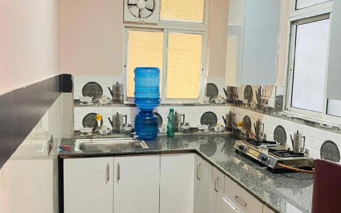 Let'stay- Sector- 63 Noida