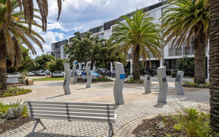 Bright 1-Bedroom Escape with Private BBQ