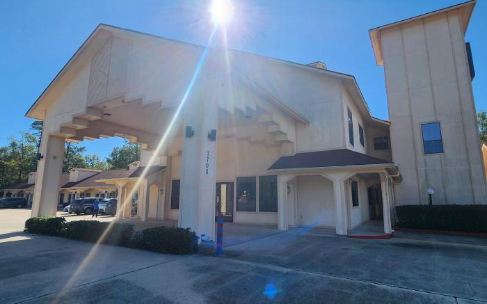 Regency Inn & Suites By Capital O Houston IAH Airport