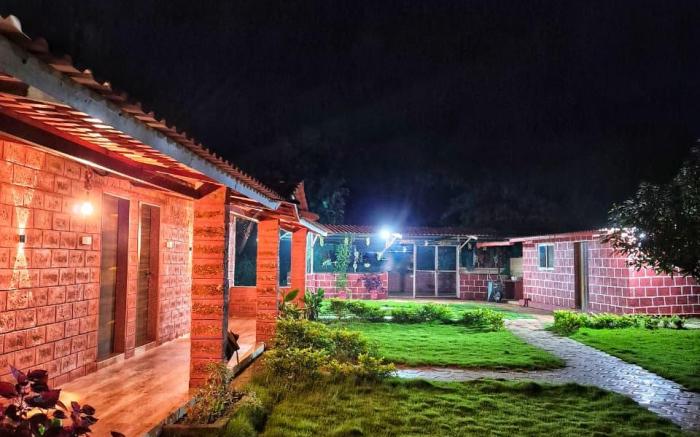  Redstone Naturestay Resort Khopoli