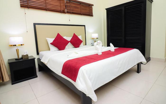 Milan Hotel 3 bedroom.