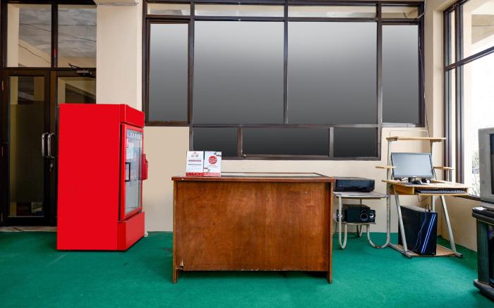 OYO 1706 Hotel H&w Solo