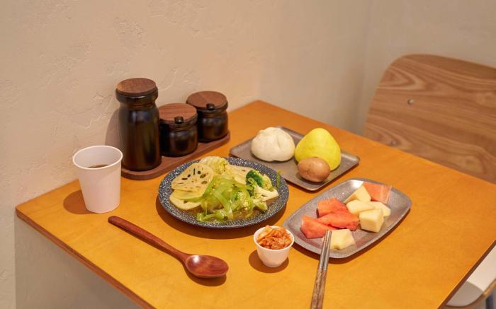 Tiaohai Living Youth Hotel