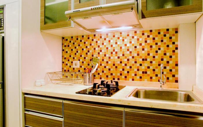 Deluxe Studio M Gold Tower Apartment By Travelio