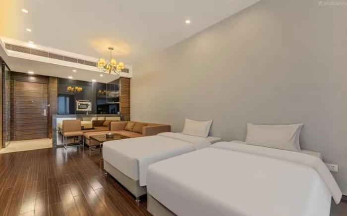 HeeFun Apartment GZ-Poly World Trading Center