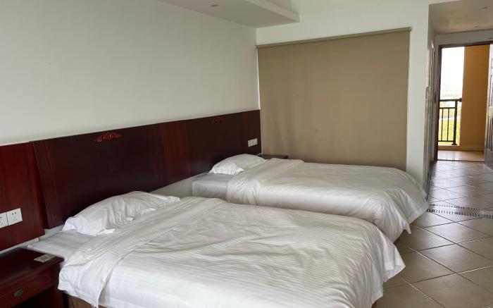 惠东县宝安虹海湾1期8栋270度无敌海景公寓