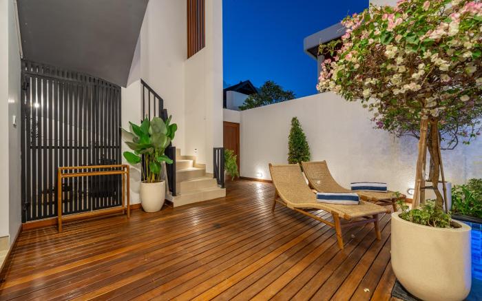 Cassandra1-Beachside Bliss! New 3BR Villa withPool