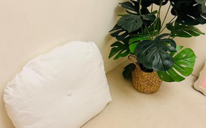 K［奶油在奶茶裡］用奶油風包圍你的心|信義昆陽捷運站旁窗戶陽光漂亮冷氣房|挑高舒適兩站台北101