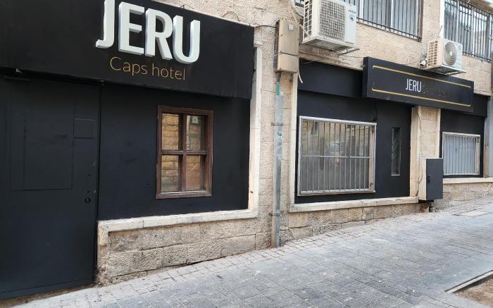 Jeru Caps CityCenter