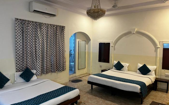 Crown Plaza Heritage