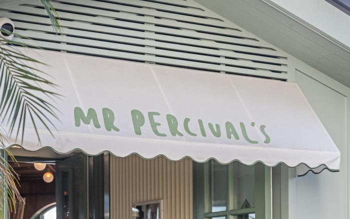 Stylish Brisbane City Stay with BBQ, Pool & Gym