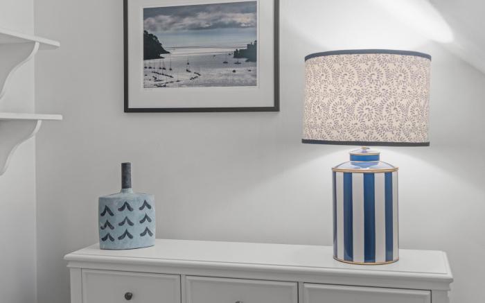 Charming 2-Bed Terrace in Prestigious Ascot