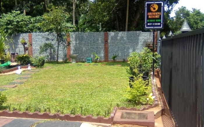 Arowana resort 
eat and relax like a home