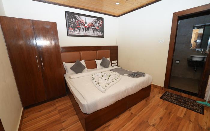 DALLAS EXPRESS - X SPICY HOTEL